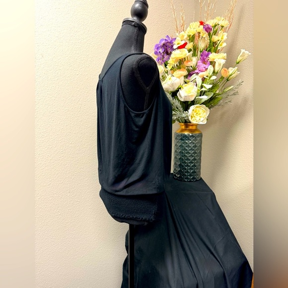 Spiegel Chic Ruched Sleeveless Size Medium Top - Picture 2 of 8